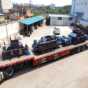 中小型對輥破碎機(jī)發(fā)貨3臺發(fā)往非洲馬達(dá)加斯加