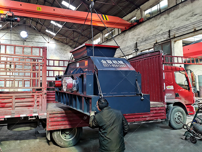 2PG1208型半自動(dòng)液壓對(duì)輥制砂機(jī)發(fā)貨 發(fā)往烏魯木齊