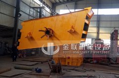 石料生產(chǎn)線設(shè)備發(fā)往重慶_1214反擊式破碎機(jī)_1548圓振動(dòng)篩